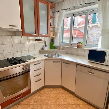 Apartment Simon - Old Stone Charm, Life